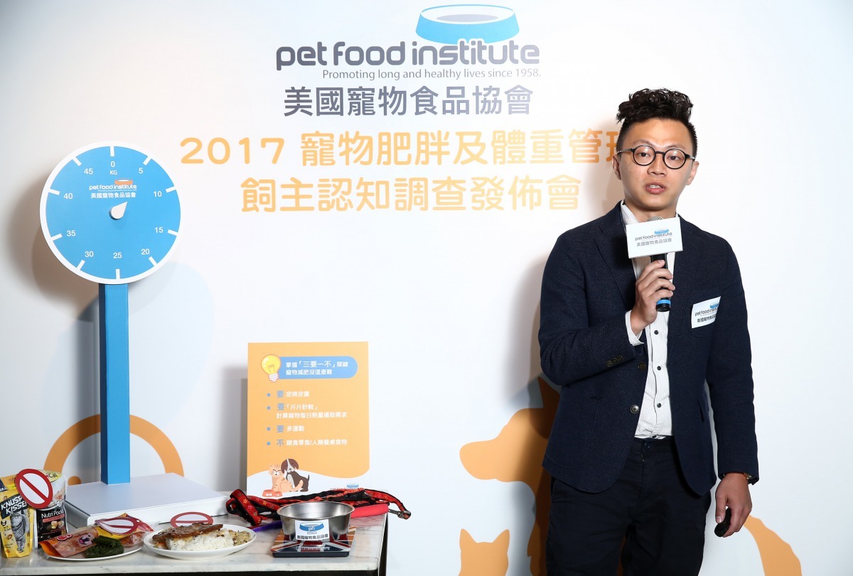鍾昇樺醫師發佈2017寵物肥胖及體重管理飼主認知調查結果。劉凱/攝