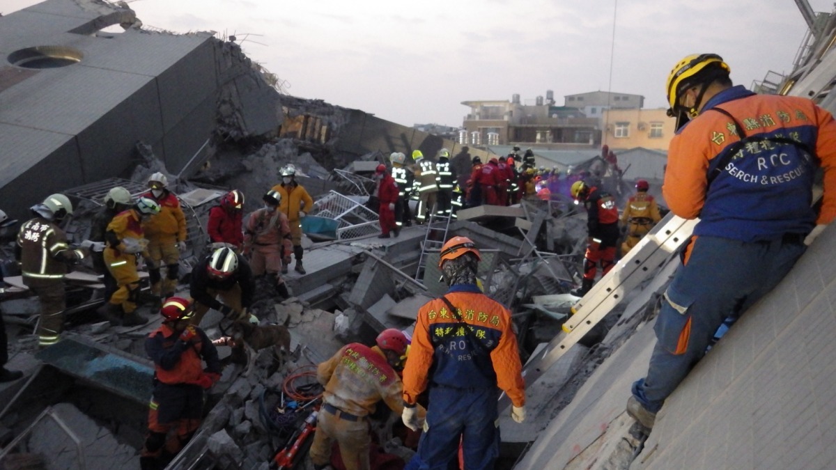 搜救現場混亂，會干擾搜救犬執行任務。(示意圖)　新北市消防局特種搜救大隊/提供