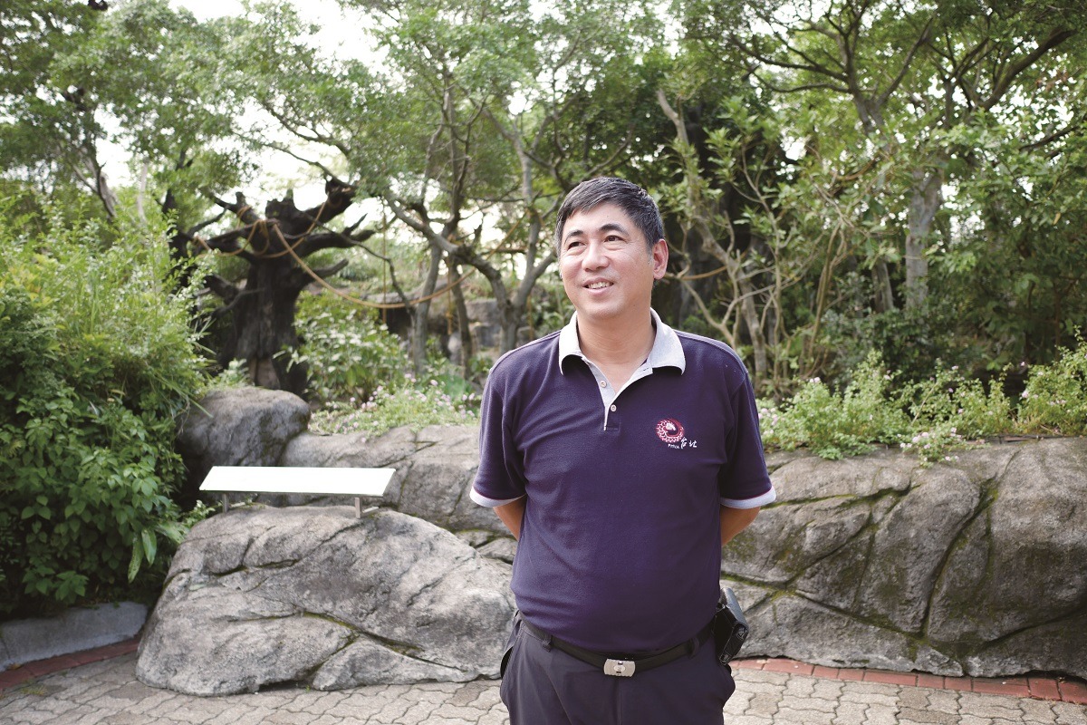 金仕謙曾想要到非洲保護野生動物，現在則是在動物園治療動物，他說，其實也離初衷不遠。　窩窩/提供