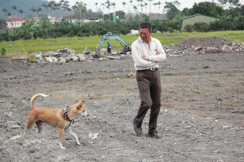 林德福走到哪,菲菲就跟到哪,他們幾乎是24時黏在一起。 香草菲菲/提供