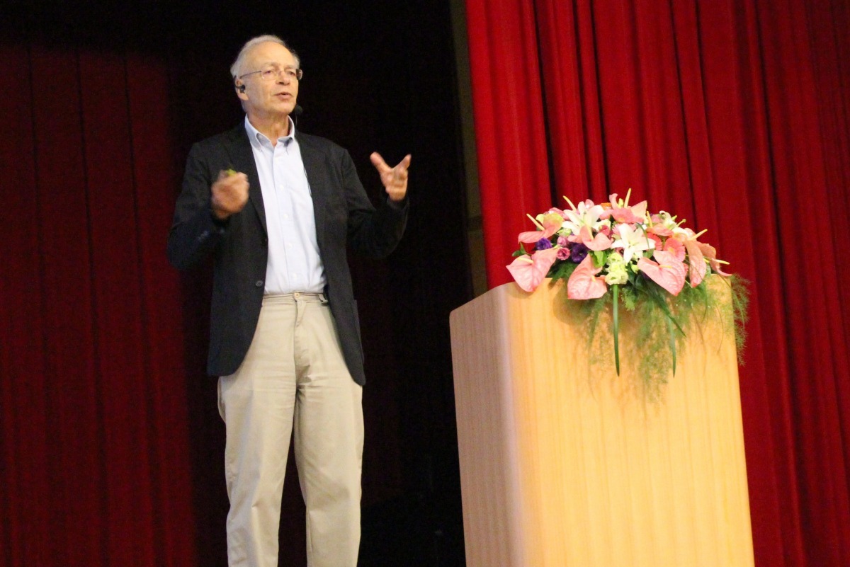 Peter Singer受關懷生命協會、玄奘大學宗教與文化學系、弘誓文教基金會之邀來台舉辦講座。　黃靖雅/攝