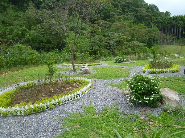福園寵物陵園的免費灑葬區。　宜蘭縣動植物防疫所/提供