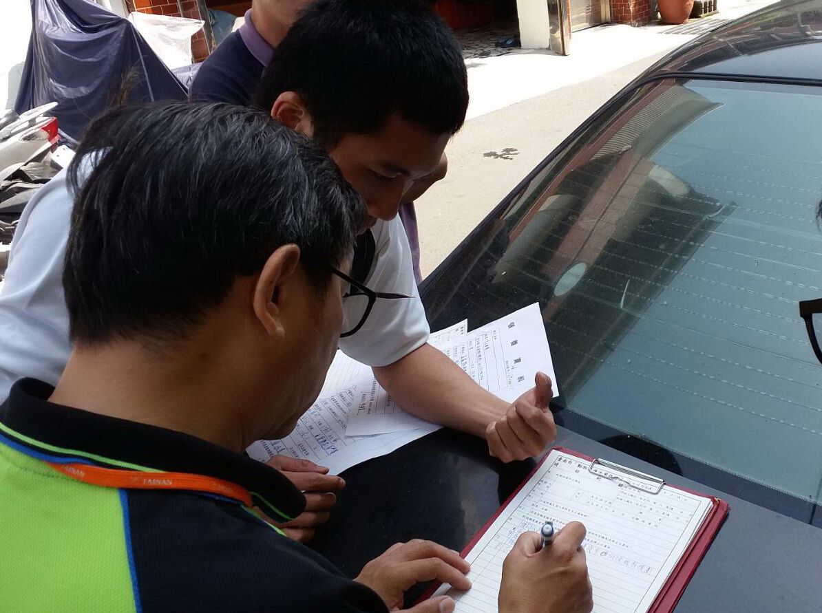 台南市動保處加強追查棄犬案件             圖/台南市動保處提供