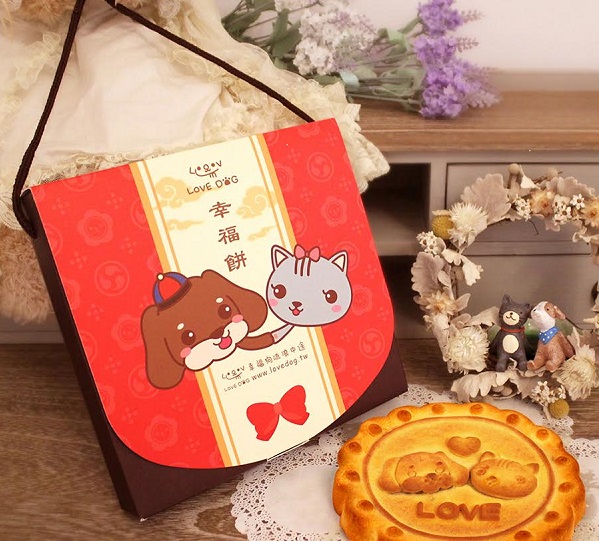 陳愛媽的女兒特別找百年老店「福堂」合作中秋伴手禮盒。 黃怡蓓/提供