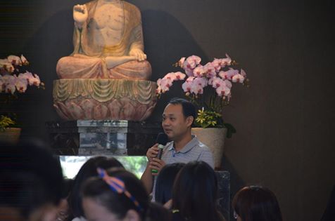 吳宗憲老師大動連演講，講題為「窺視綠牆 (組織政策)」，以吳宗憲老師自身的專業談對政府的監督及動保行動應如何組織，避免掉不必要的謾罵，將碰撞提升到對話。取自大動連粉專。