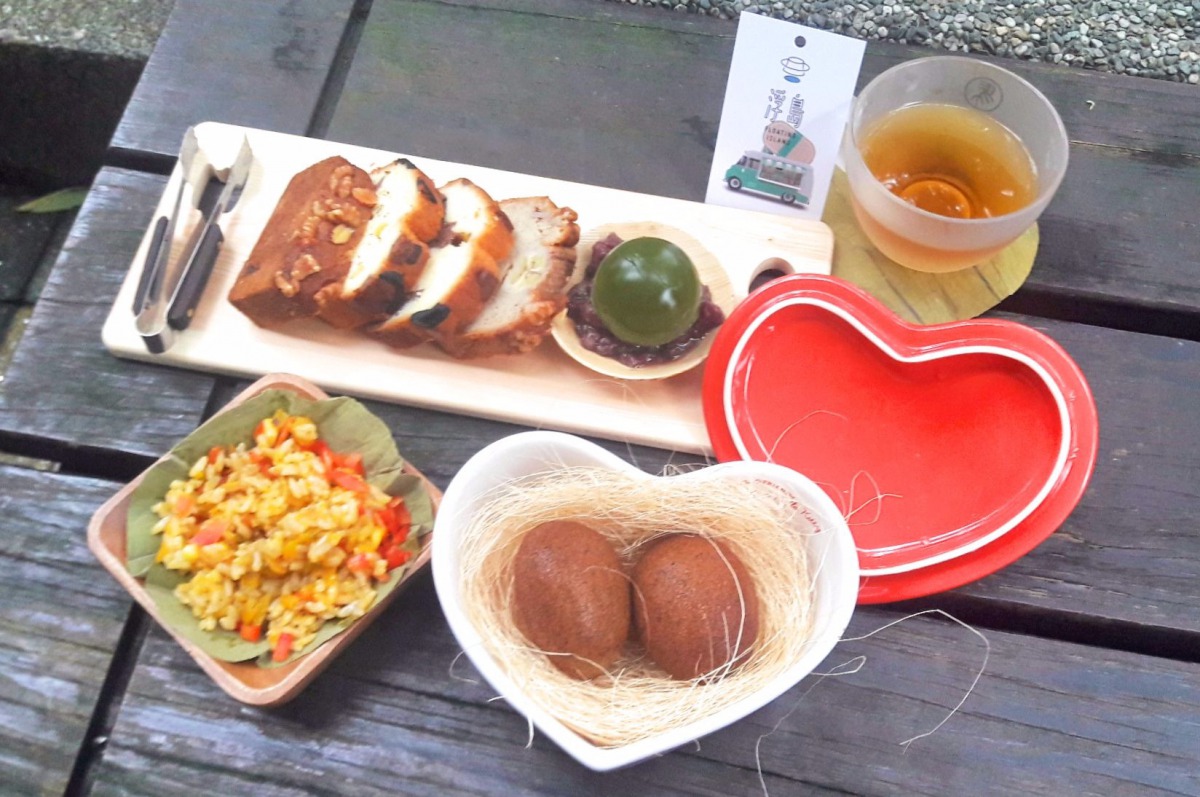 動物當代思潮、挺挺應援團推出了「體驗式講座-帶你以味蕾感受友善動物消費的美好」,讓消費者親身認識友善動物環境的食物。劉詠綺/攝