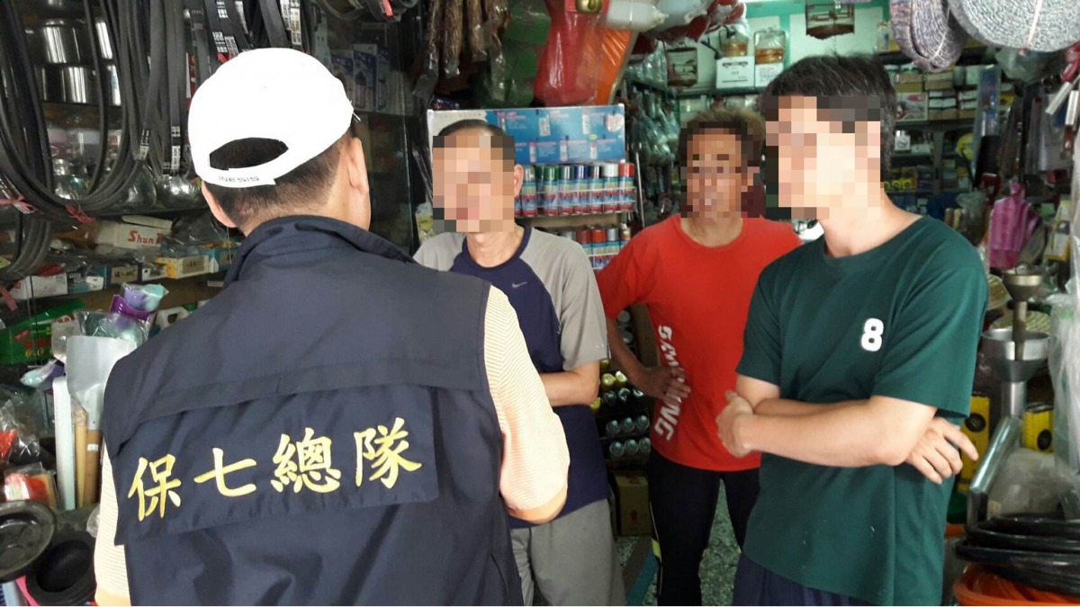 保七員警當天查訪現場。保七第七大隊員/提供