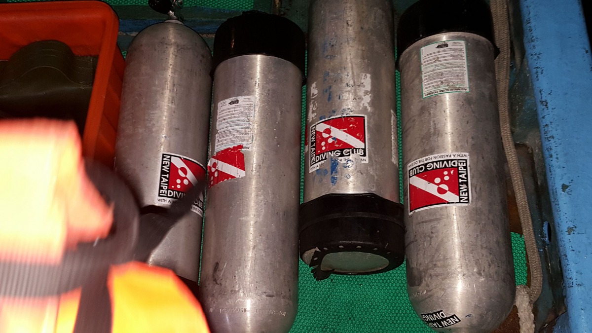 當場查獲潛水設備。恆春海巡隊/提供