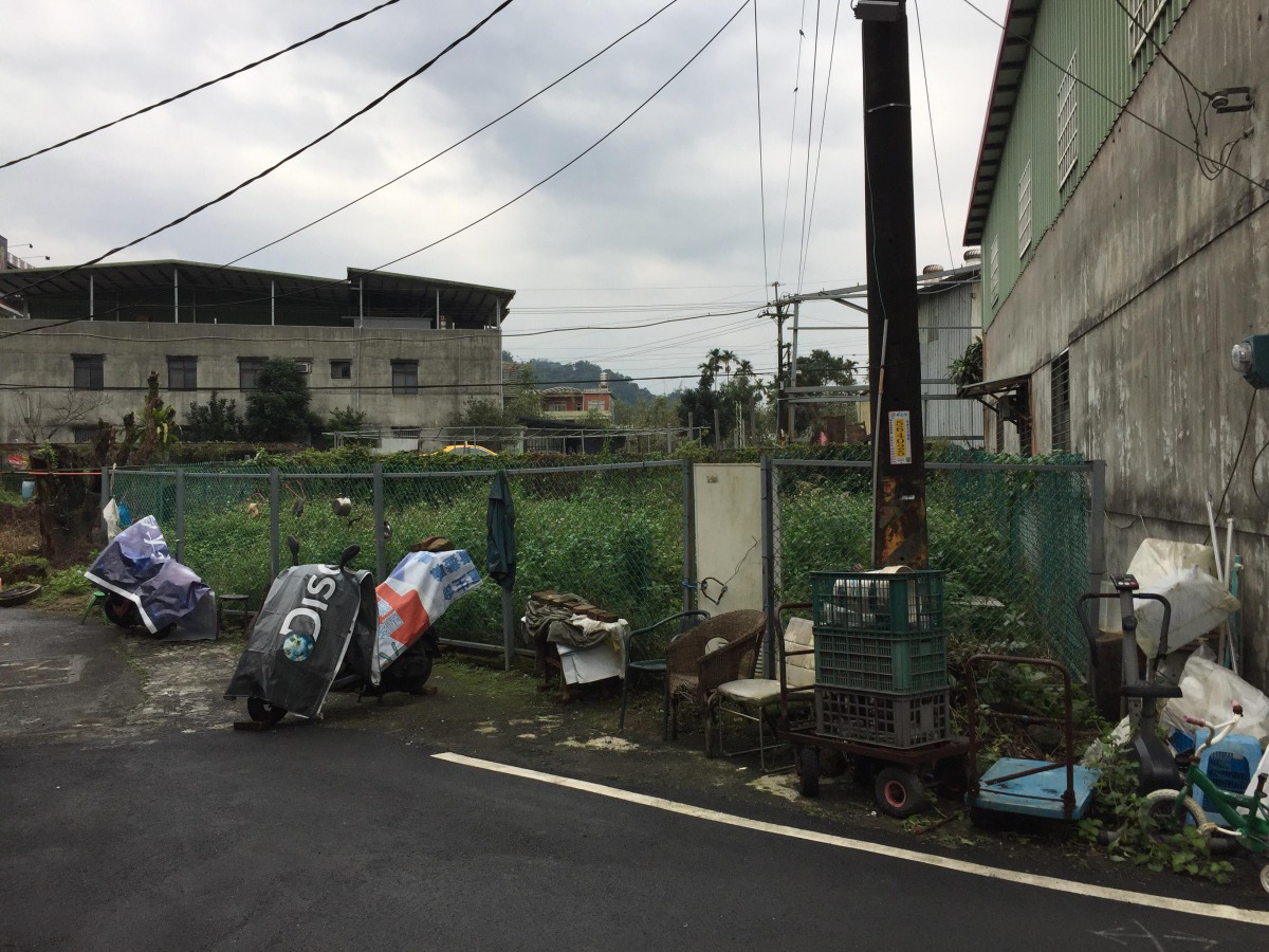 撿到斷爪鳳頭蒼鷹的地點。張先生/提供