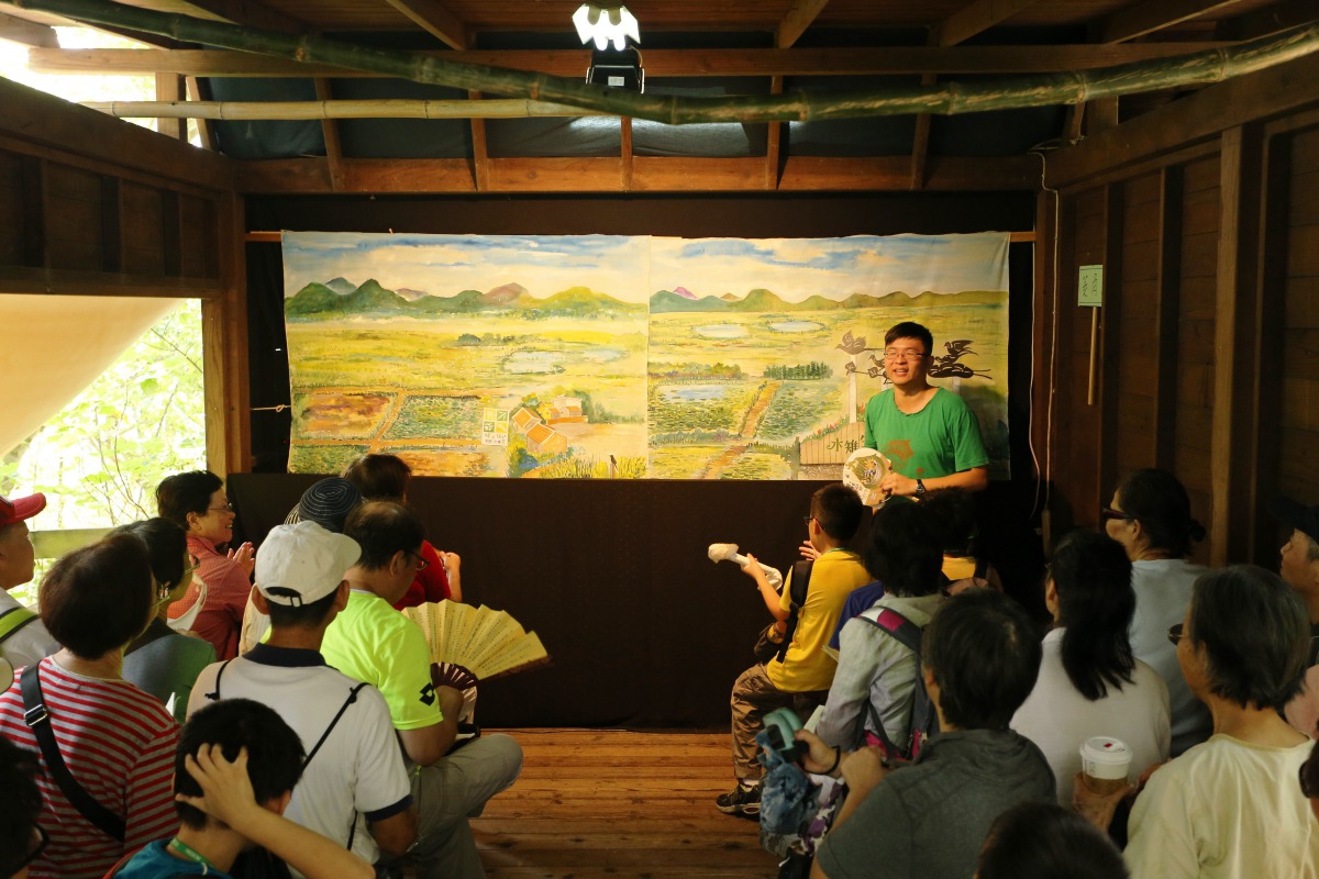 活潑生動的「生態小劇場」透過戲劇帶領大小朋友瞭解小水鴨的際遇。台北市野鳥學會/提供