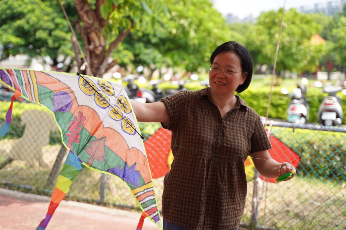 板橋動物之家彩繪風箏。新北市動保處/提供