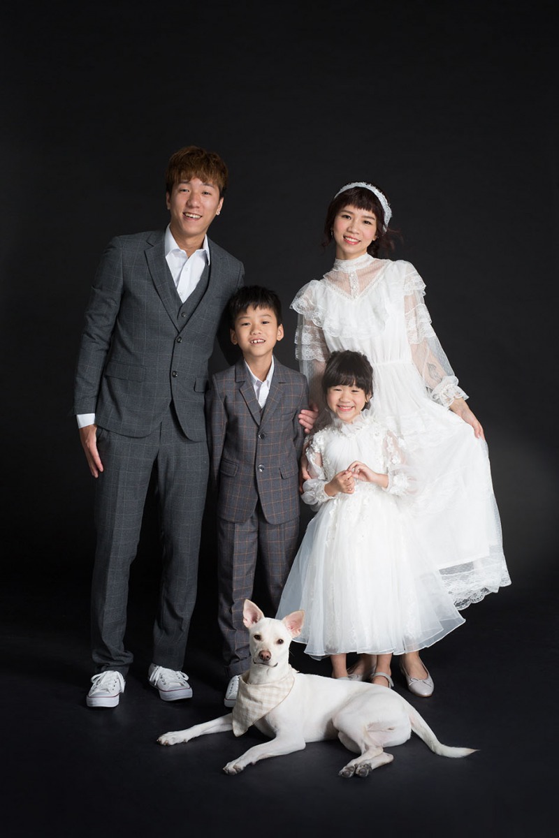 透過專業攝影師Karren Kao的鏡頭,你可以看到形形色色的米克斯認養家庭。挺挺社會網絡企業/提供