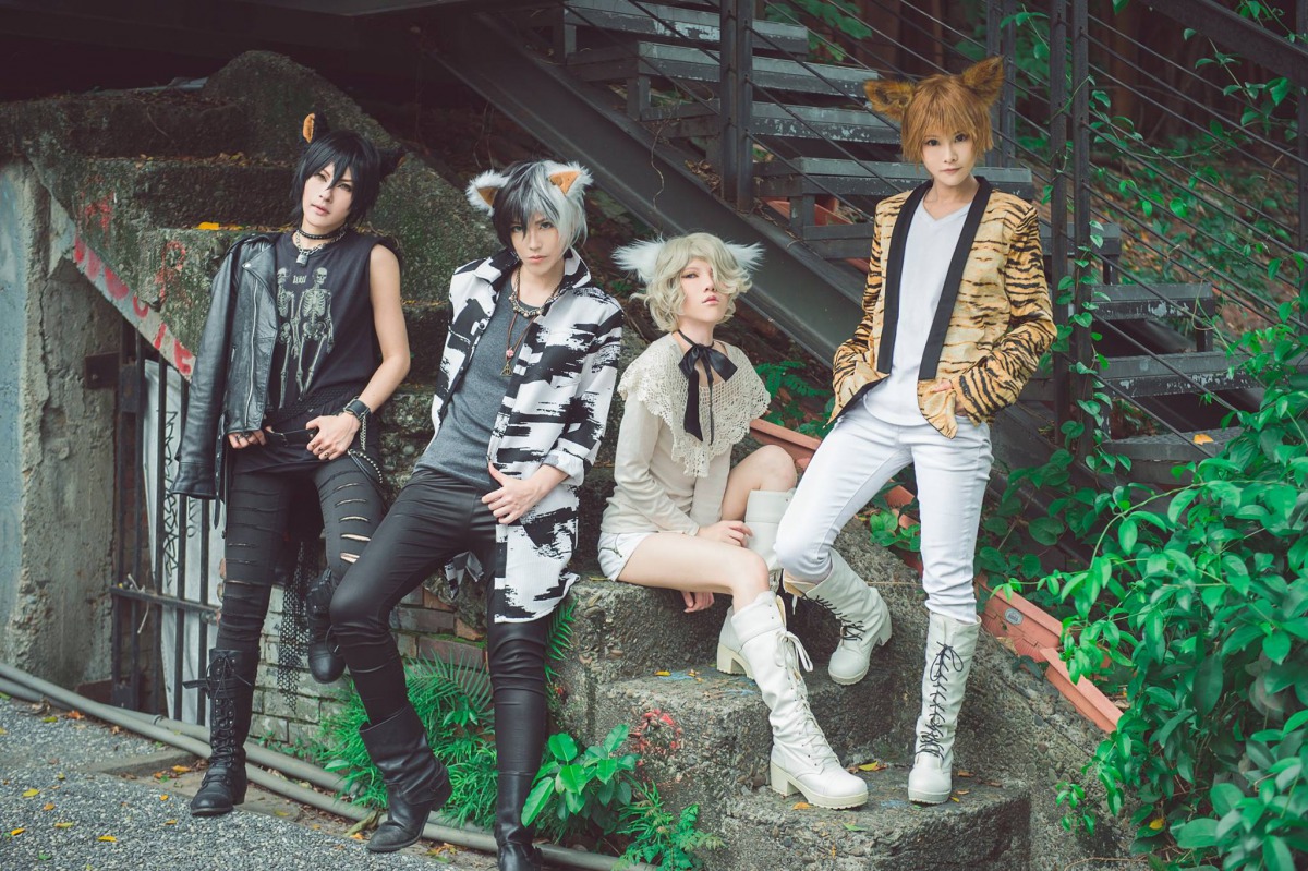 2016年，金色狂風首次推出公益酷卡益賣活動，扮演成可愛的街貓、街狗，並將義賣所得捐給台灣之心愛護動物協會。金色狂風HalloWind/提供