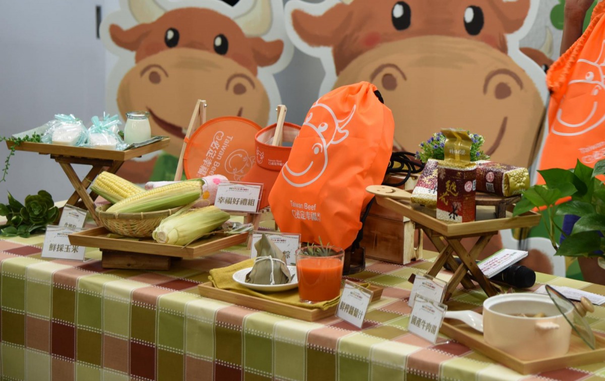 農委會推出全國首場以肉牛產業為主題的千人親子健行活動，以推廣國產牛肉、落實食農教育。農委會/提供