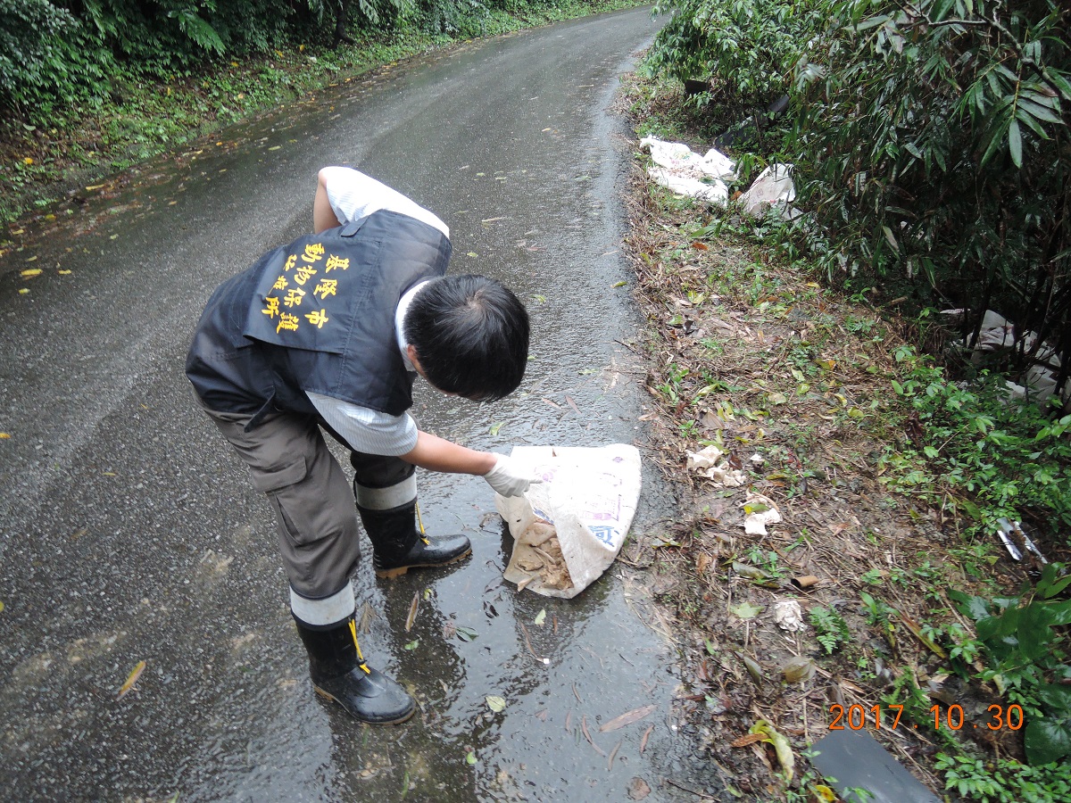 經調查，該批號麵粉袋已全數銷往新北市，已請新北市衛生局協助調查流向。基隆動保所/提供（註、動保所表示相機故障，未能顯示正確拍照日期，此照片拍攝日期應是2017.12.1）