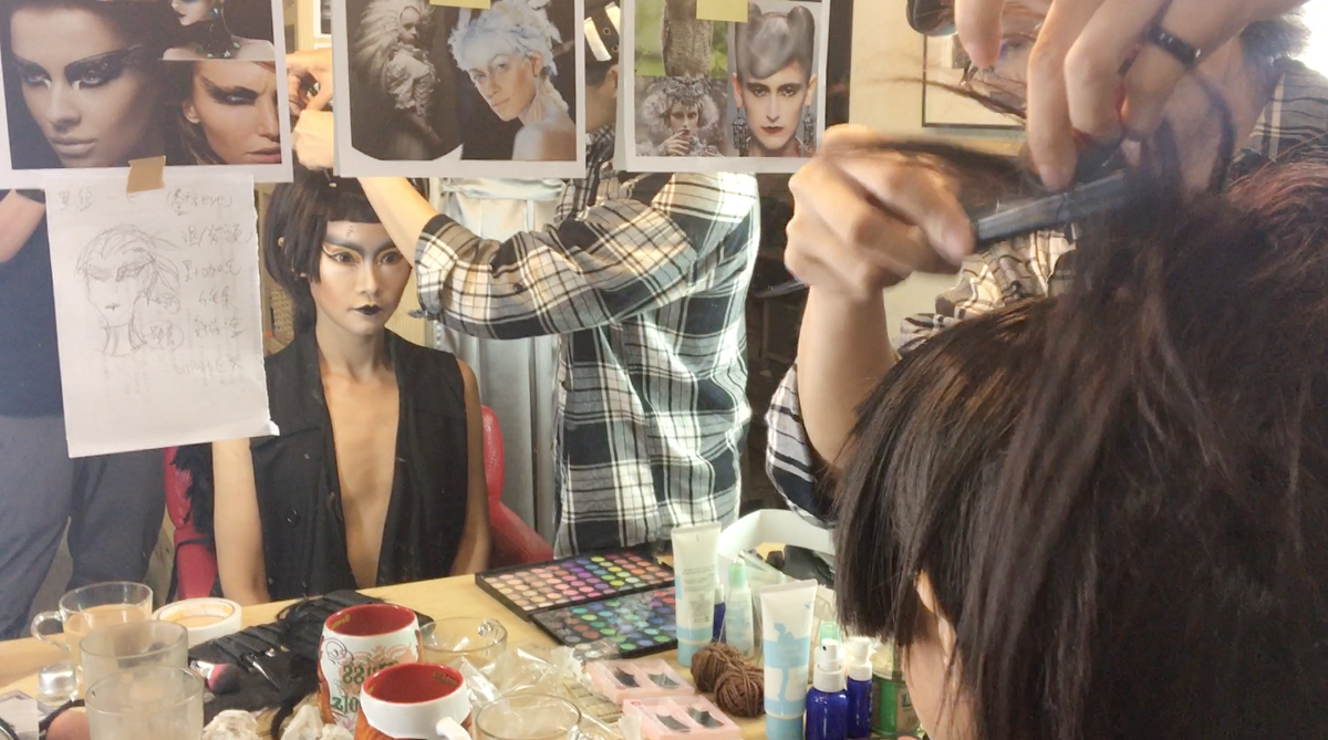 「金色狂風」便是以此為興趣而結合的團體，團體成員每個人都有數萬粉絲支持。金色狂風HalloWind/提供