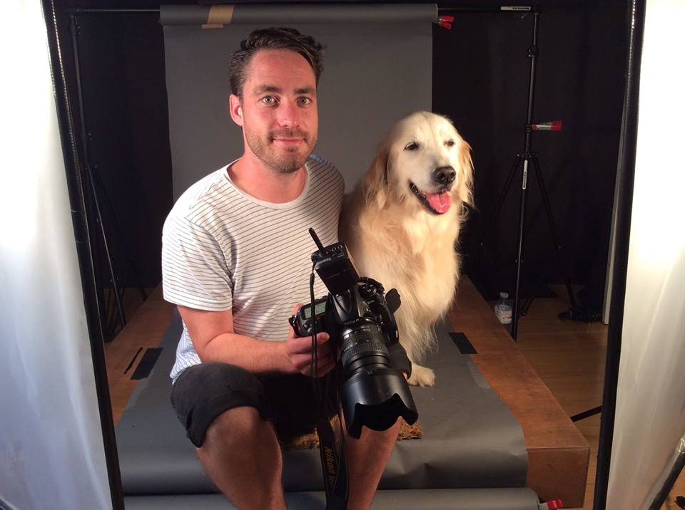  皮特‧索恩與老忠友拍攝計畫的老狗狗。　取自Old Faithful Photo Project臉書