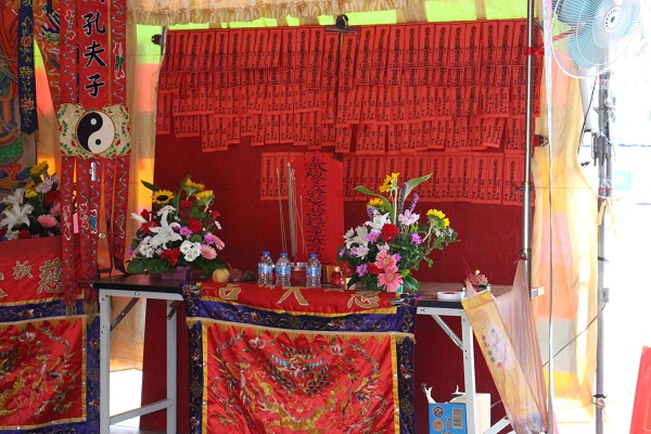 除了往生的寵物外,也能為活著的寵物祈福。 李娉婷/攝