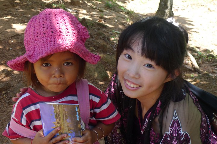 與母親一樣愛護生命的黃怡蓓,大學時期是志工社成員,時常參加公益活動幫助有需要的人。黃怡蓓/提供