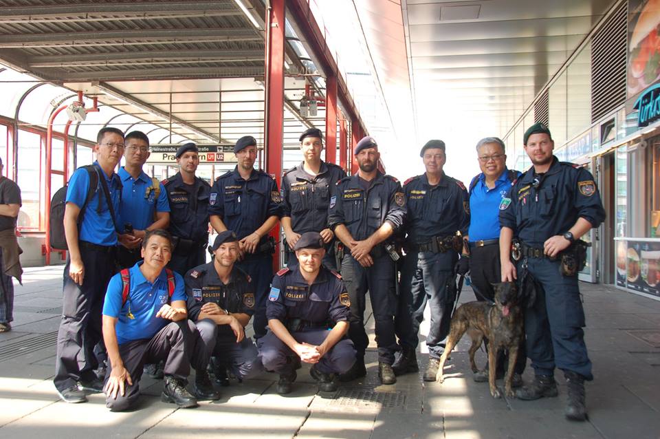   警犬研究社日前獲邀參訪奧地利當地訓犬培訓中心。 內政部警政署/提供