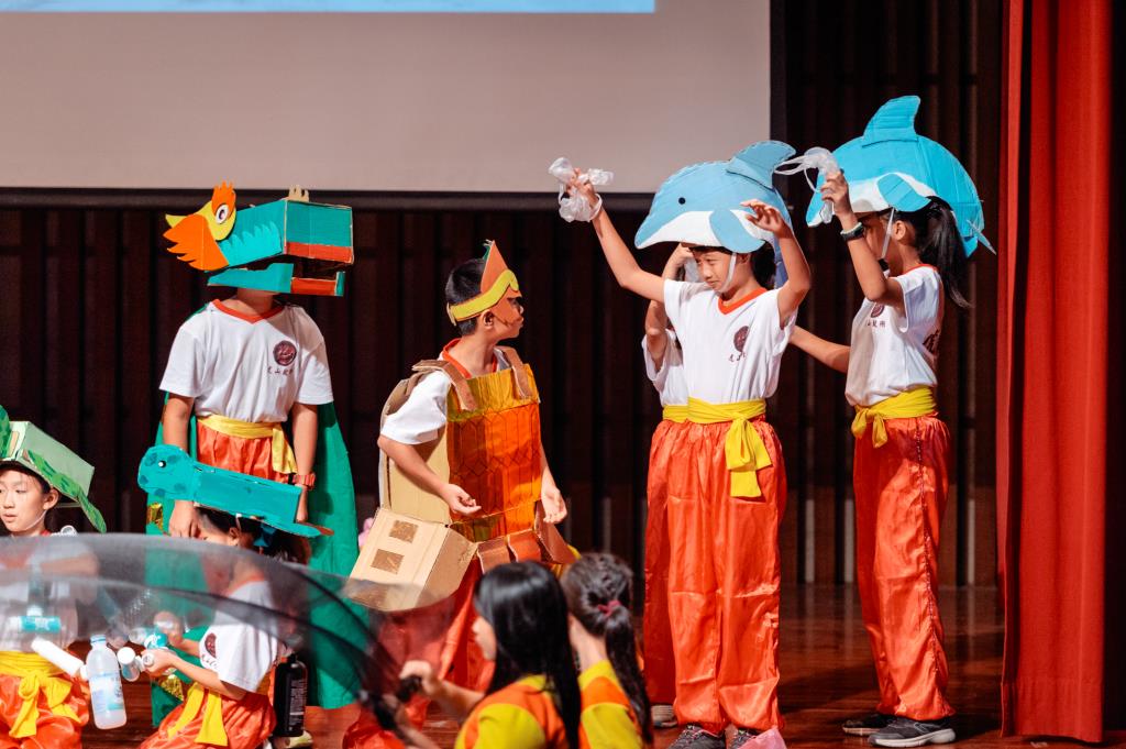 根與芽動物嘉年華邀請國小孩童表演行動物劇,為動物發聲。 長榮大學/提供