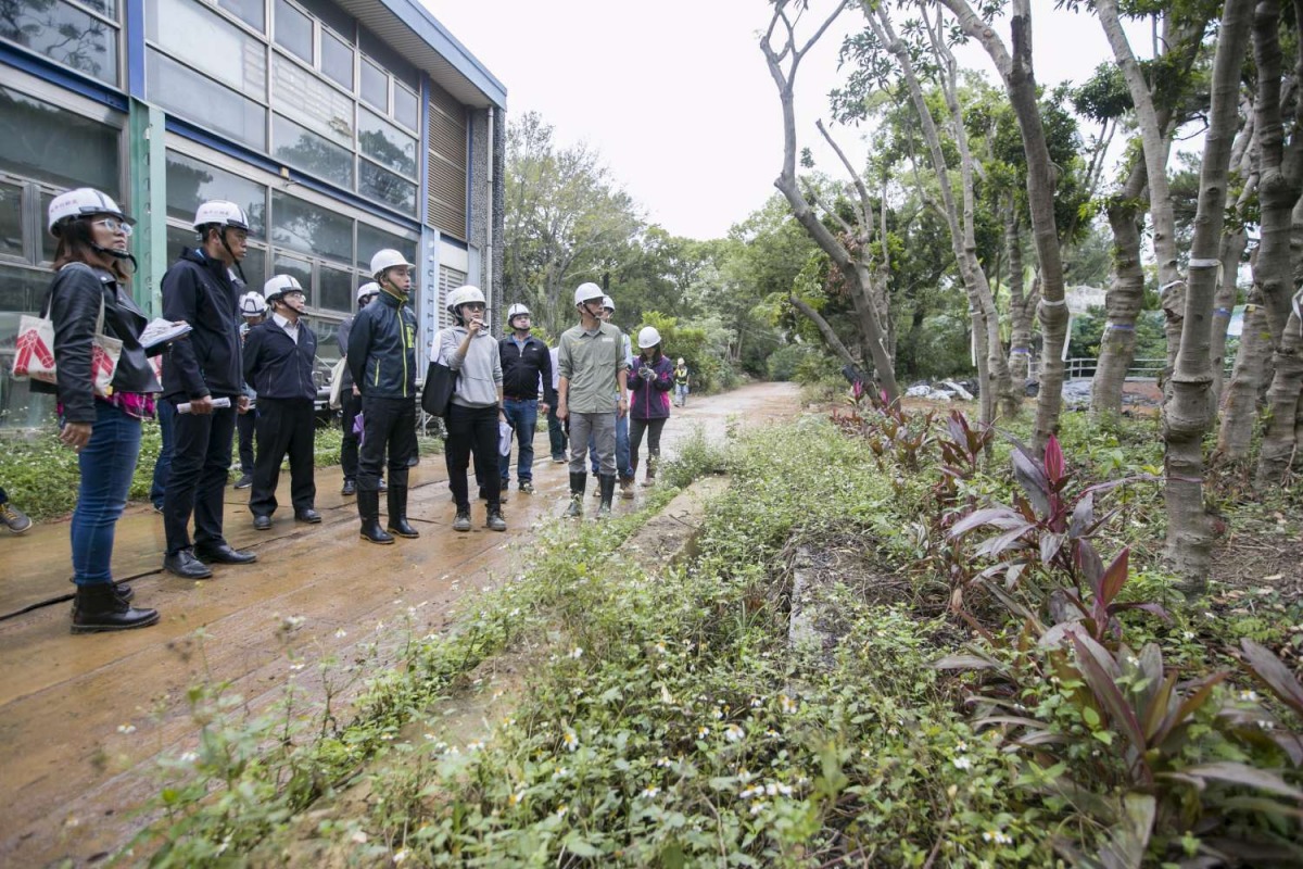 新竹市長林志堅視察動物園工程進度，並要求打造一個棲地式動物園。 新竹市政府/提供