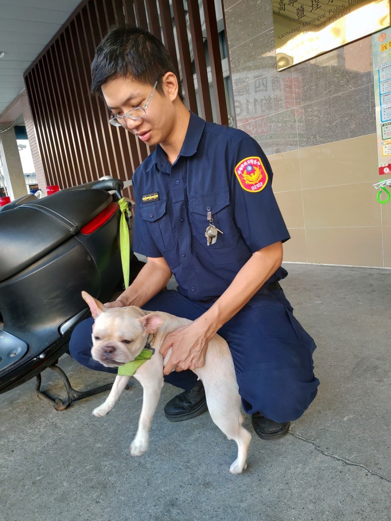 員警暫時照顧了「麻吉」將近一個月。