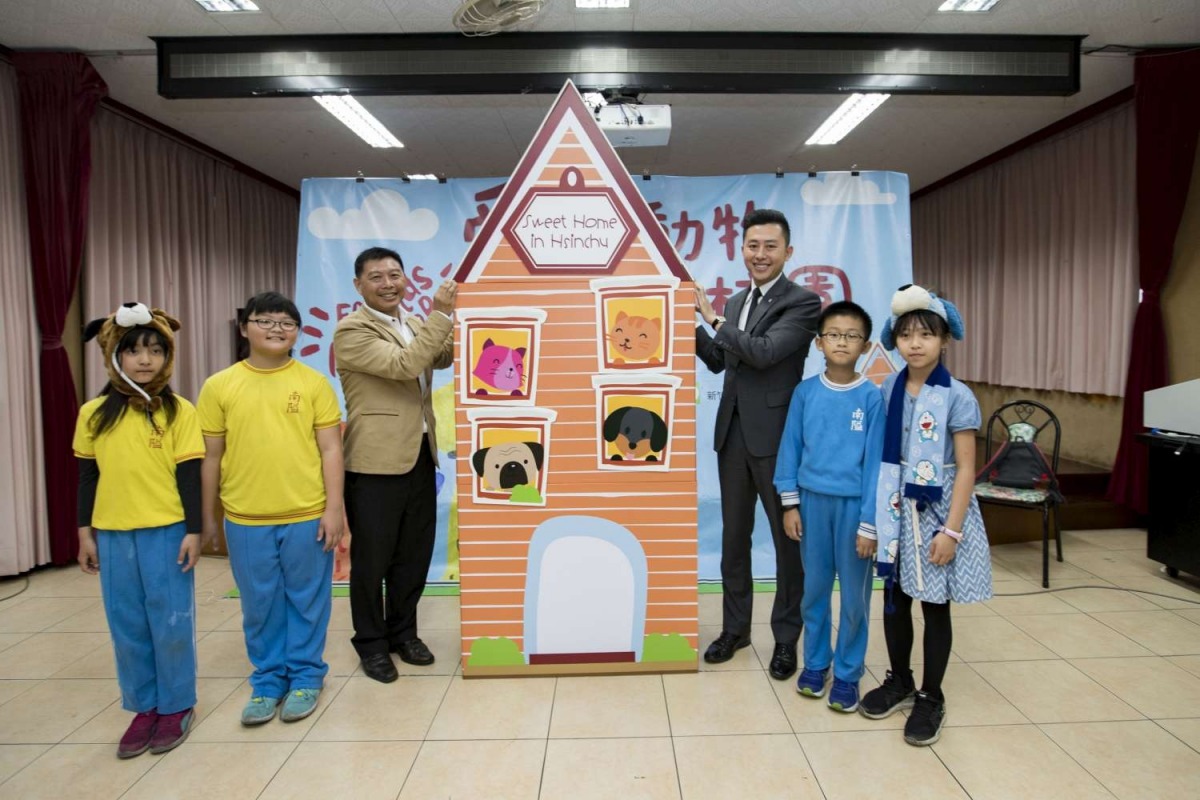 南隘國小4位學童精心準備了一齣話劇。 新竹動保所/提供