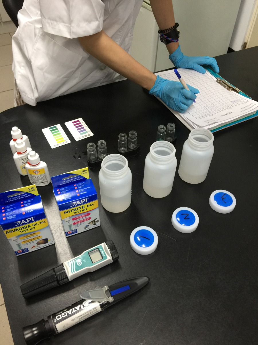 定期做水質監控是冬季水產養殖業者管理的重要方式。 台南市動保處/提供