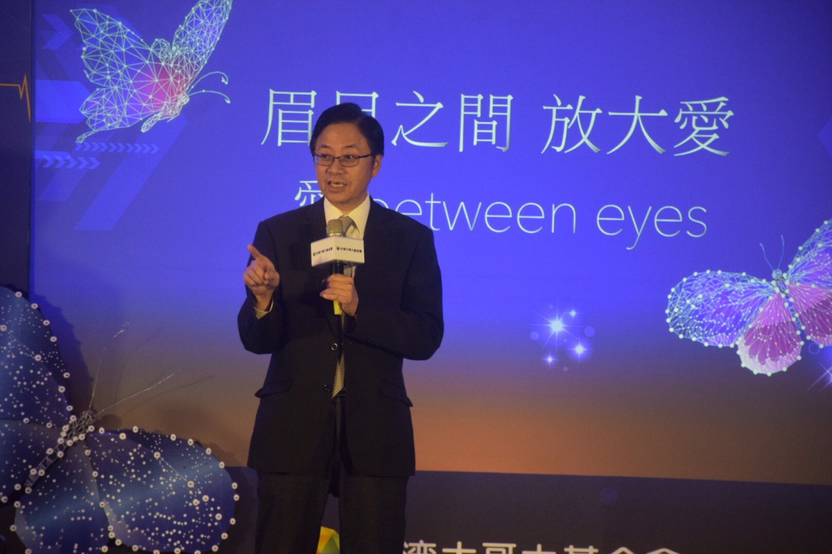 台灣大哥大基金會董事長張善政分享過去與流浪犬相處的經驗。 姚崇仁/攝