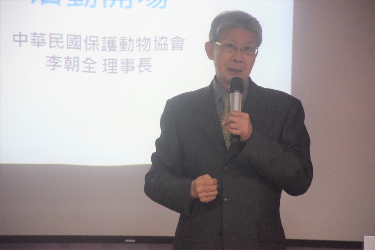中華民國保護動物協會理事長李朝全希望各地動保機關都可以提升公關能力。 姚崇仁/攝