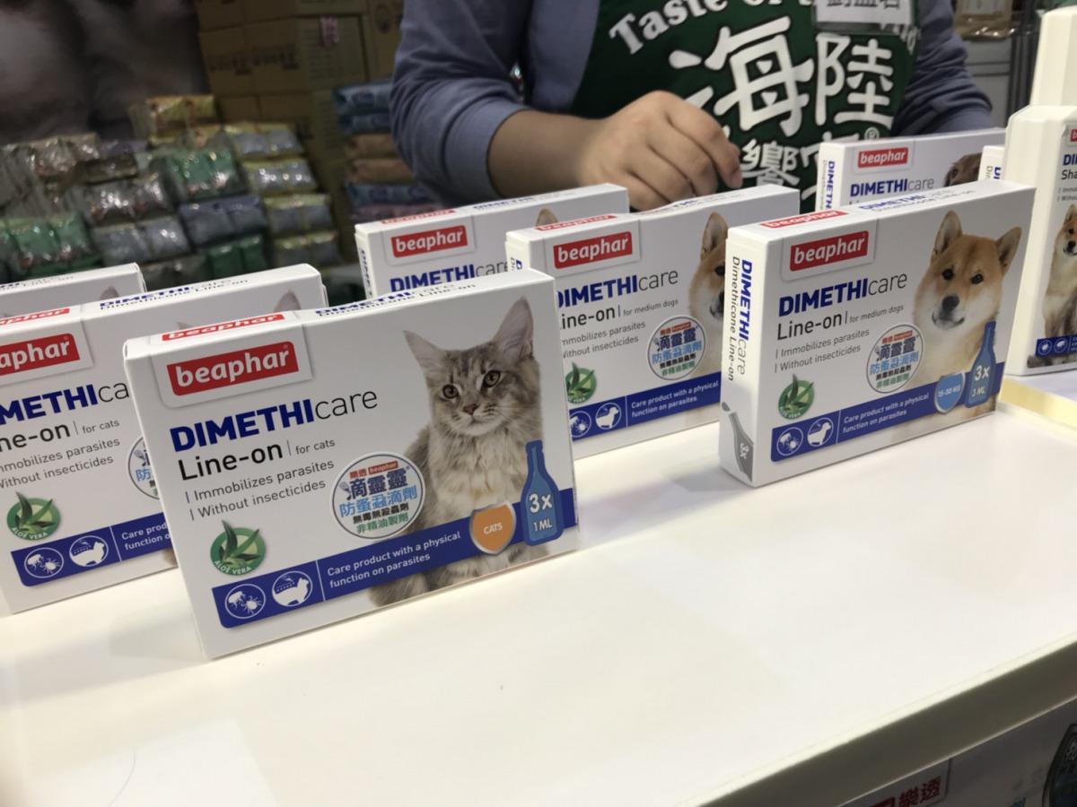 博東客公司引進犬貓都適用的全台唯一物理作用滴劑「滴靈靈」。 姚崇仁/攝