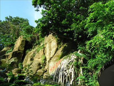 芝山岩